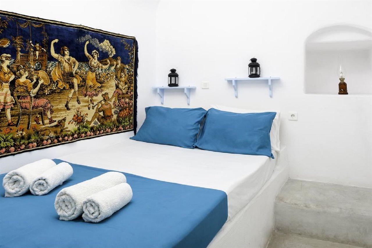 Black Rock Traditional Rooms Emporio  Extérieur photo